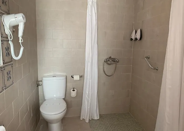 Pensión Belmonte 3*