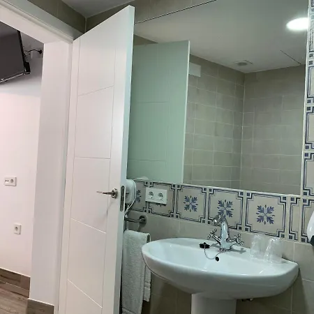 Belmonte Pensión 3*