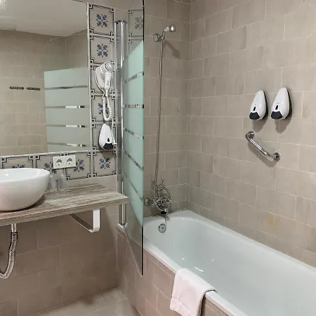 Belmonte Pensión 3*