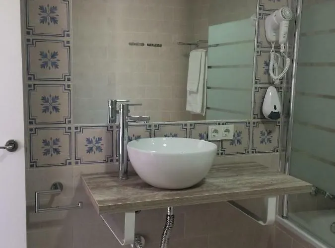 Belmonte בית הארחה 3*